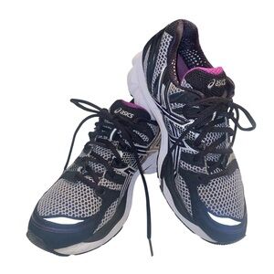 ASICS Women's Black and White Athletic Shoes Size 8.5 Pre owned